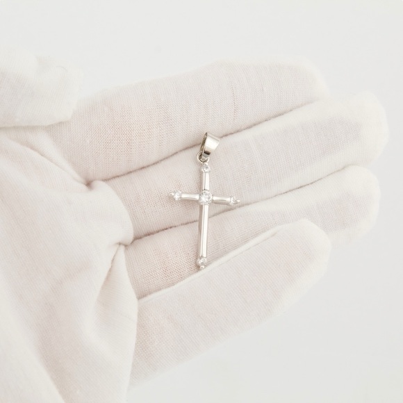 Vintage Cubic Zirconia Cross Necklace Pendant Silver Tone Religious - Picture 4 of 4